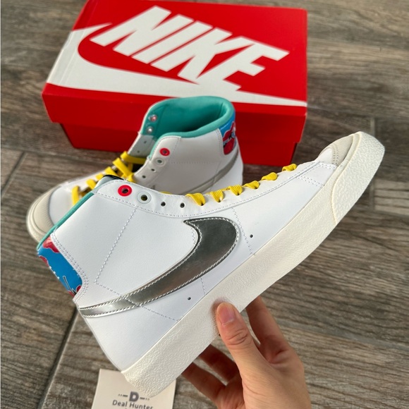 Brand New Nike Blazer Mid '77 Big Kids Shoes (K5/W6.5) - Picture 6 of 10